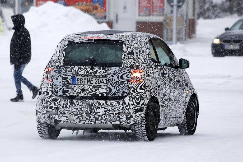 Erwischt: Erlkönig Smart ForTwo im Schnee