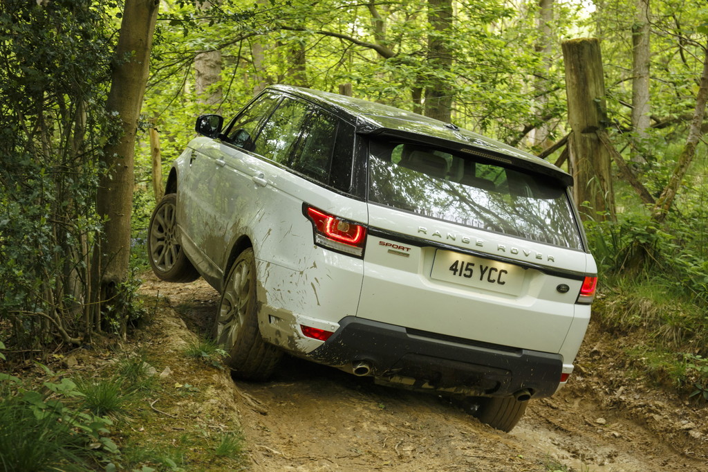 Fahrwerkstechnik bei Land Rover: Leichtfüßiger ins Gelände