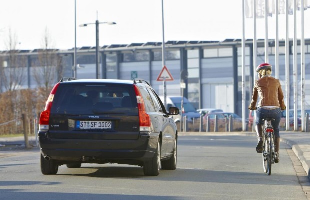 Feind der Radfahrer: die Autotür
