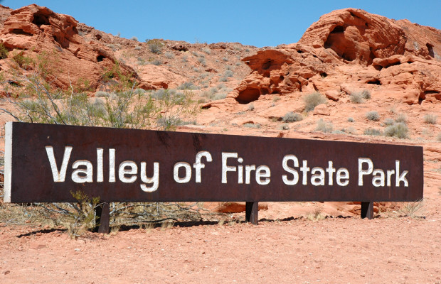 Feuriges Tal: Im neuen BMW 4er-Cabrio durch das Valley of Fire in Nevada
