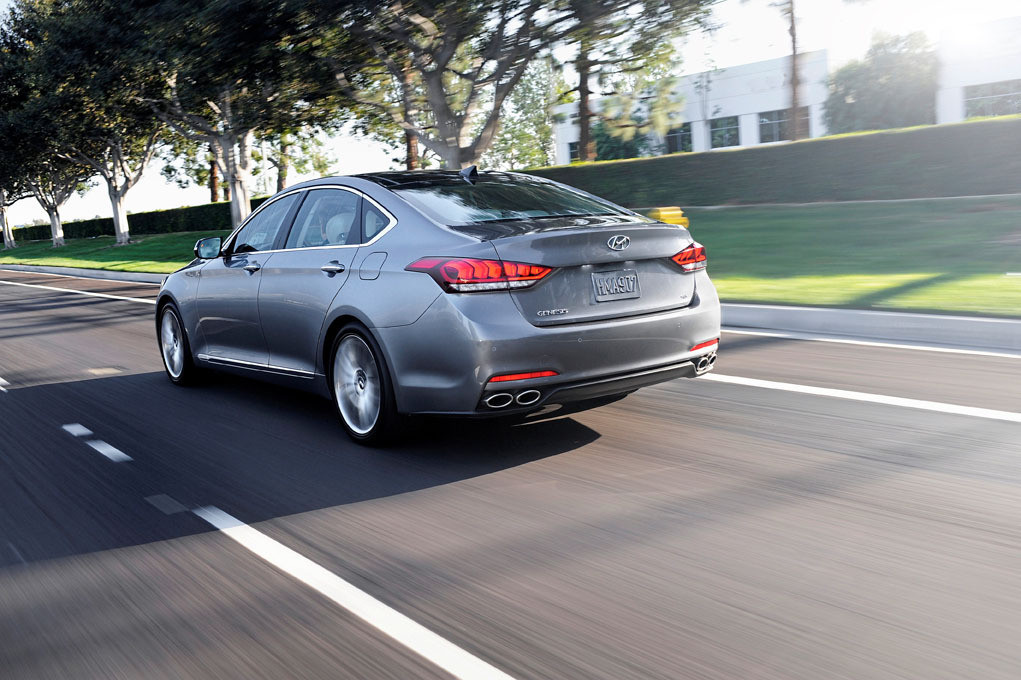 Genf 2014: Hyundai zeigt Intrado und Genesis