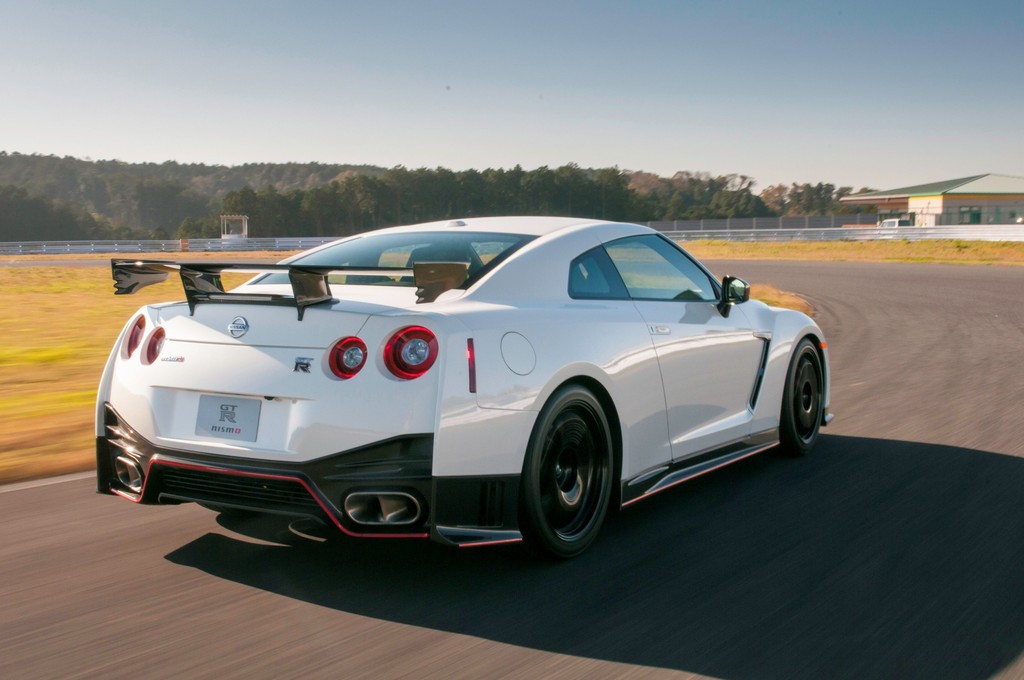 Genf 2014: Nissan lässt im September den GT-R Nismo los