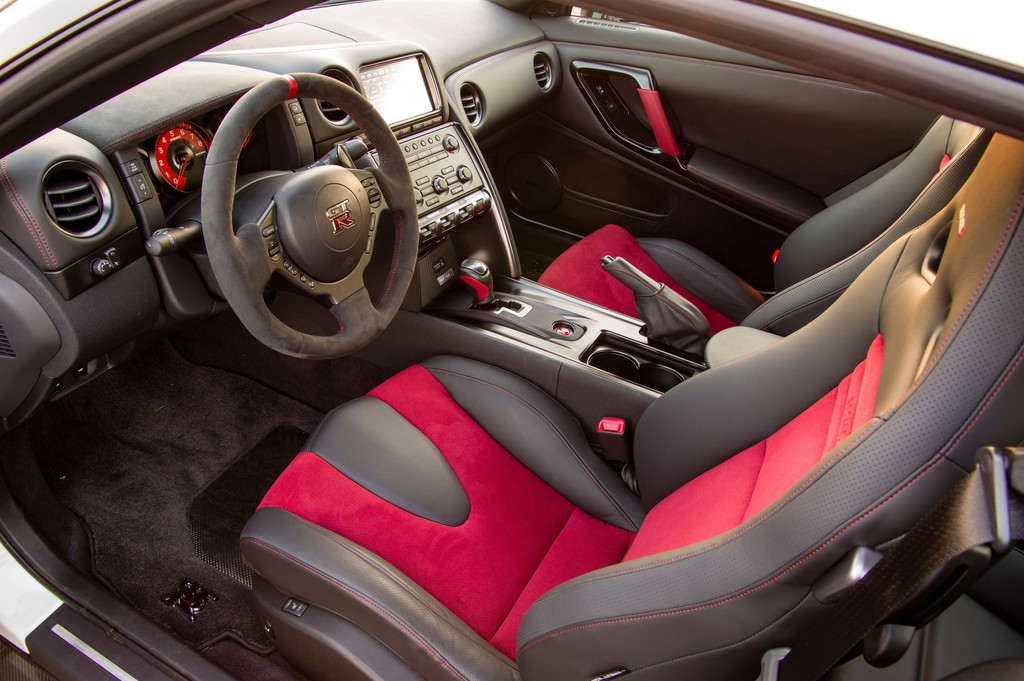 Genf 2014: Nissan lässt im September den GT-R Nismo los