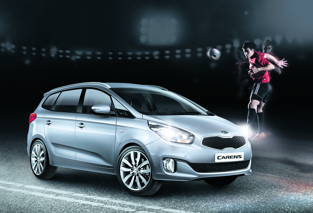 Kia Carens als Sondermodel zur Fußball-WM