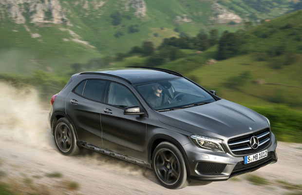 Kompaktes SUV-Coupé: Mercedes-Benz liefert neuen GLA ab März aus / AMG ab Juli