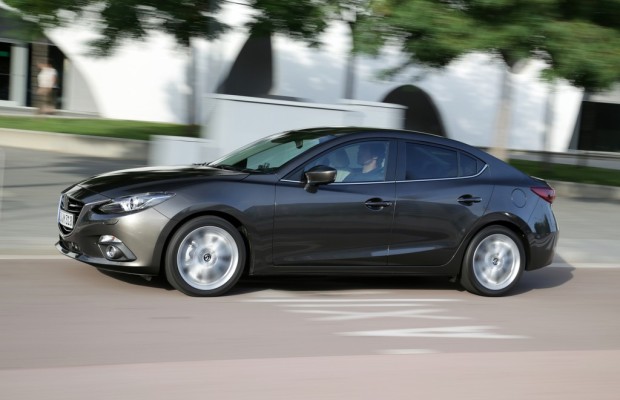 Mazda3 jetzt auch als Limousine