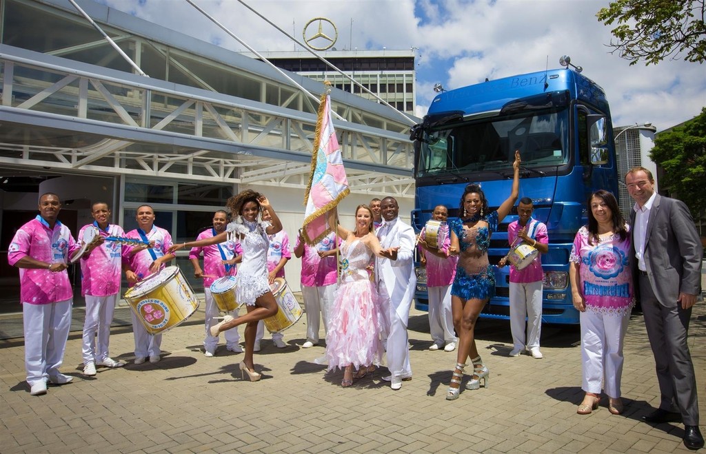 Mercedes-Benz unterstützt Karneval in Brasilien
