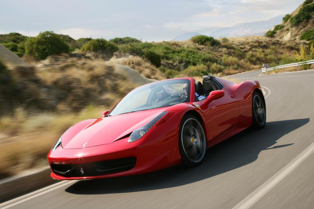 Mit einem Ferrari 458 Spider ist man bei Hof ebenfalls gern gesehen