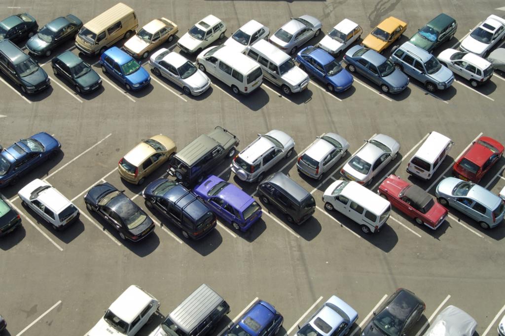 Parkplatz-Suche - Mehrmals um die Welt