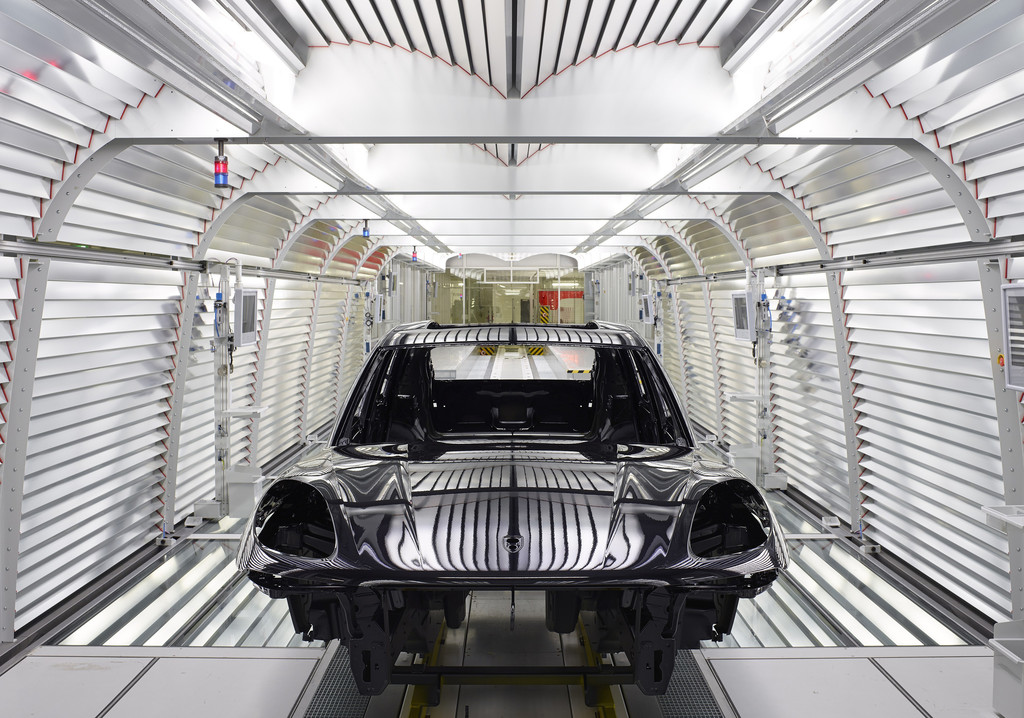 Porsche weiht Macan-Werk ein