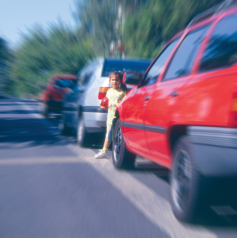 Ratgeber: Kinder im Straßenverkehr – wer haftet?