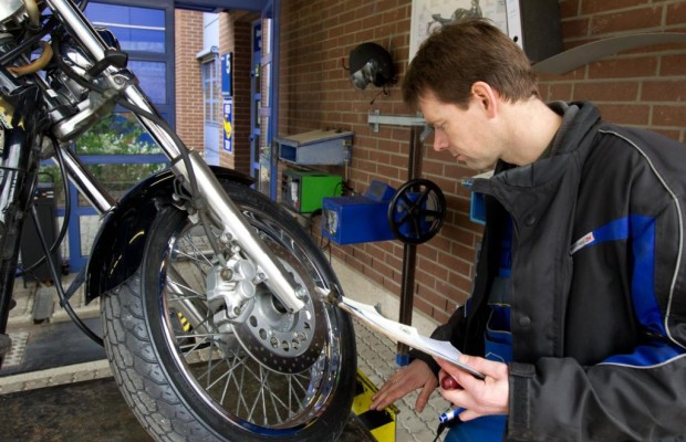 Ratgeber Motorradcheck - Sicherer Start auf zwei Rädern