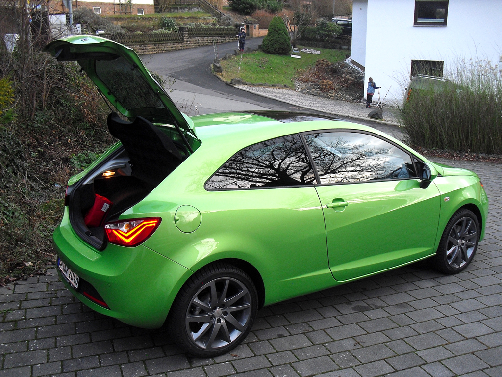 Seat Ibiza SC: Das Gepäckabteil fasst noch 284 bis 930 Liter. 