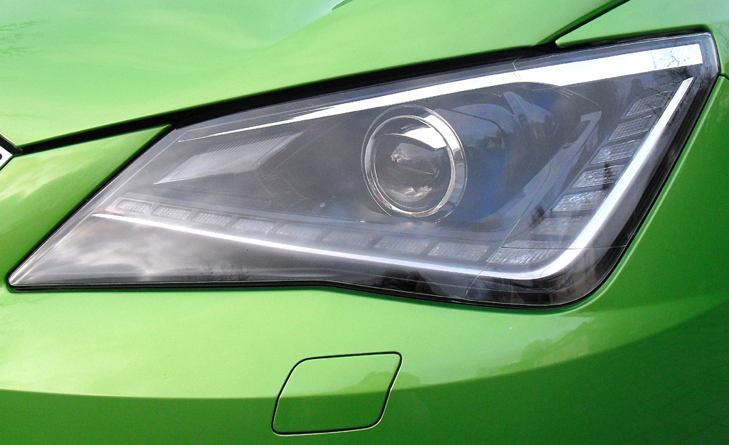 Seat Ibiza SC: Moderne Leuchteinheit vorn. 