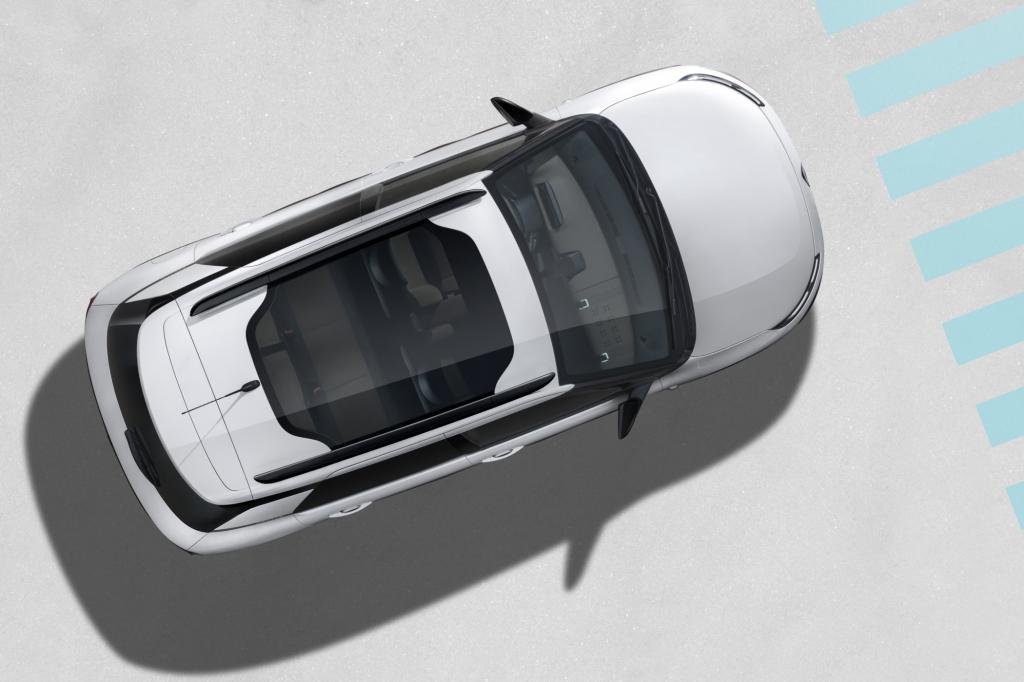 Serienmäßig rollt der C4 Cactus mit einem Glasdach vor, das eine hohe Wärmeschutzfunktion besitzen soll, und den Innenraum erhellt. 