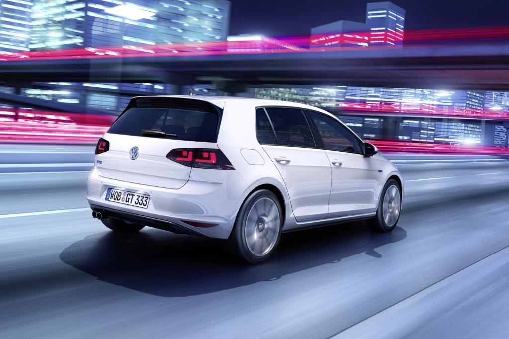 Stilistisch orientiert sich der GTE am GTI