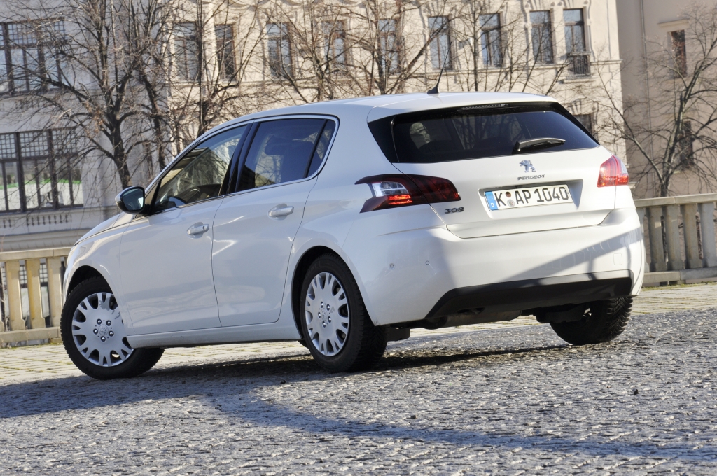 Test Peugeot 308 155 THP - Störenfried auf dem Golf-Platz