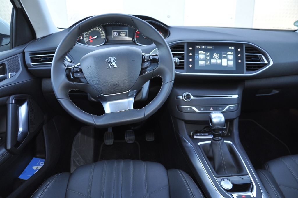 Test Peugeot 308 155 THP - Störenfried auf dem Golf-Platz