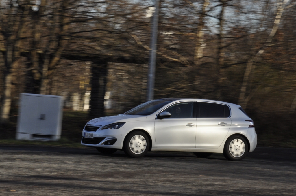 Test Peugeot 308 155 THP - Störenfried auf dem Golf-Platz