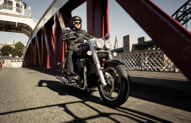 Triumph korrigiert Preise für Thunderbird-Modelle