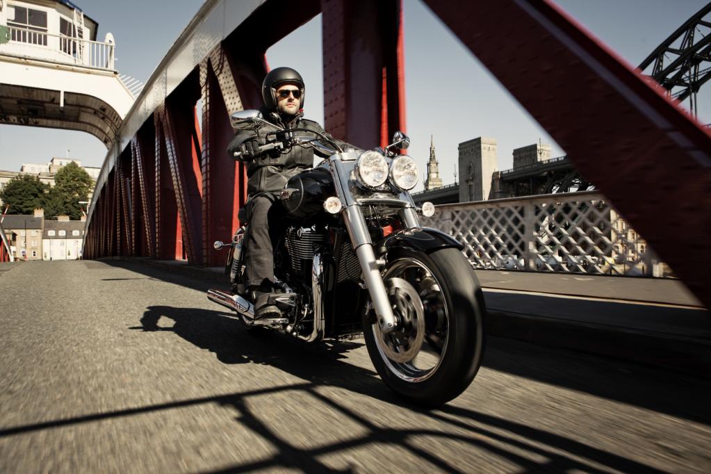 Triumph korrigiert Preise für Thunderbird-Modelle