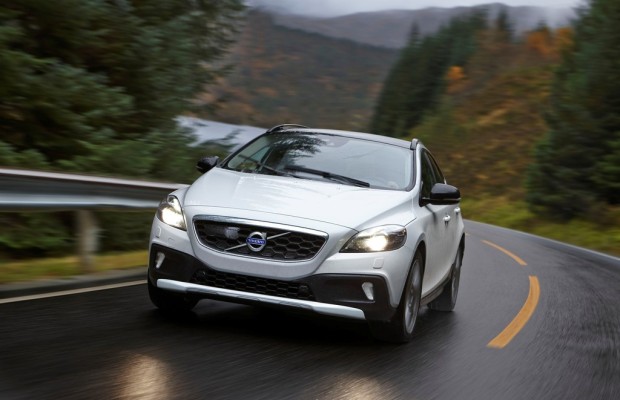 Volvo V40 D4 kommt mit 3,3 Litern aus