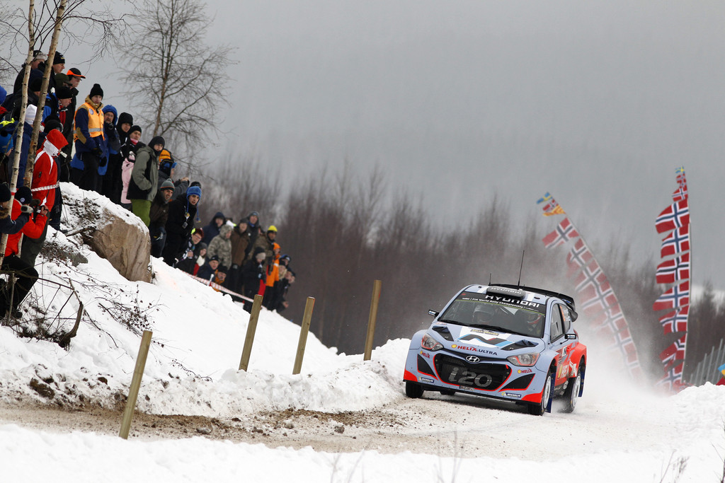 WRC: Volkswagen siegt in Schweden