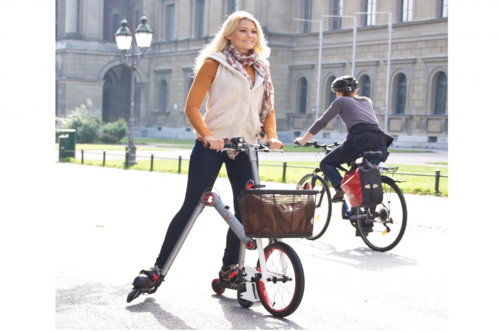 Wer sich nicht zwischen Inliner, Roller oder Fahrrad entscheiden kann, fährt  Aeyo.