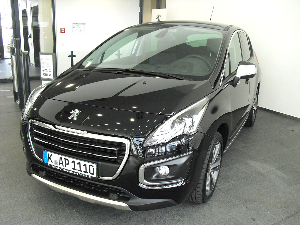 Zusammen mit dem 5008 jetzt im Handel: Peugeot-Neuauflage 3008. 