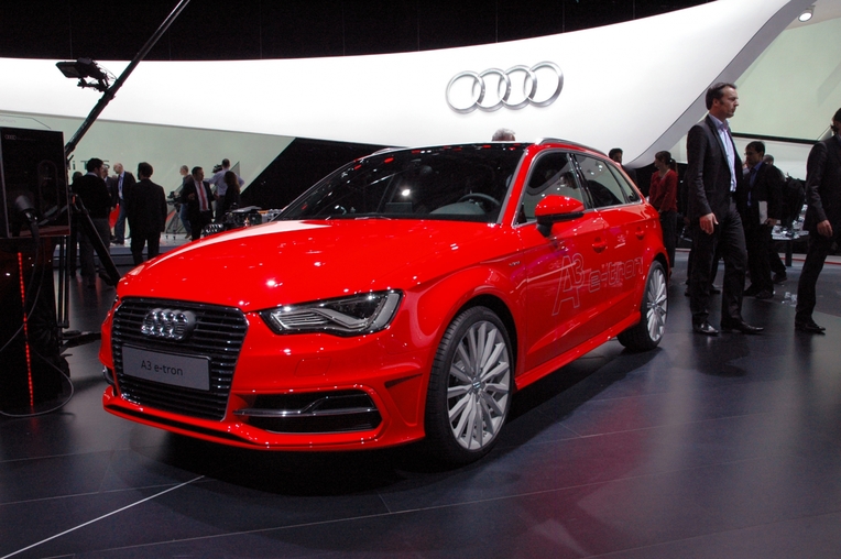 ... den neuen A3 Sportback e-tron.