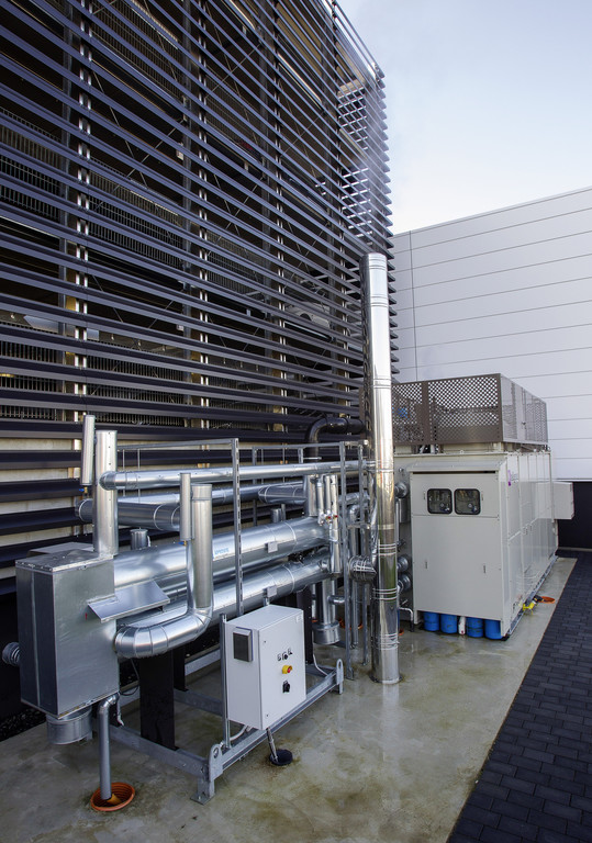 AMG nimmt neues Logistikzentrum in Betrieb
