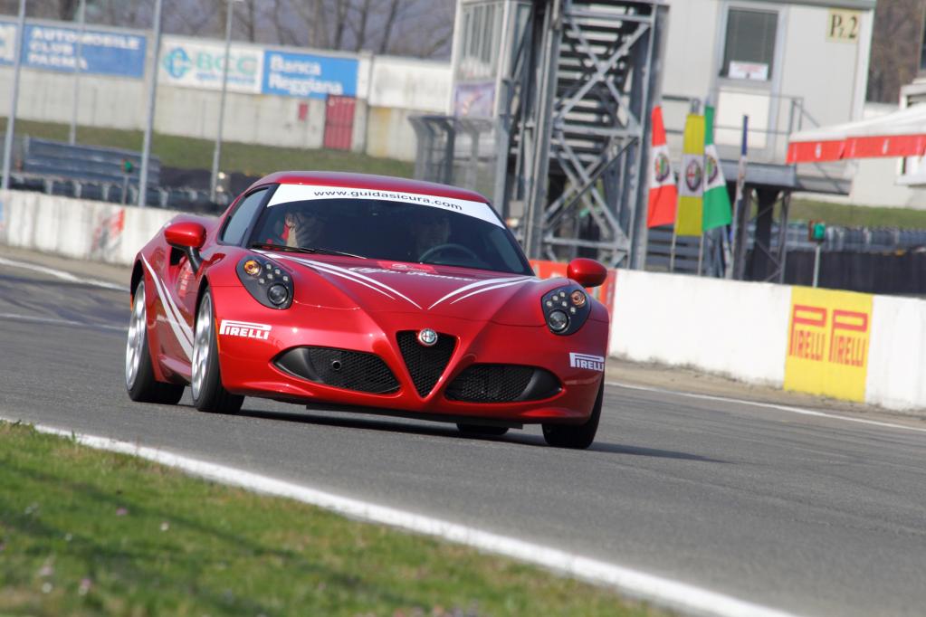 Alfa Romeo 4C macht als 