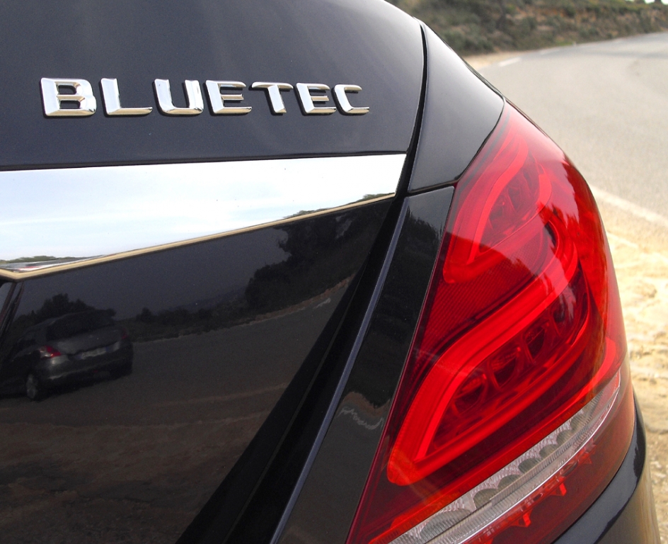 Alle Register gezogen: Mercedes- C-Klasse startet als Limousine, Kombi und Allrad folgen später