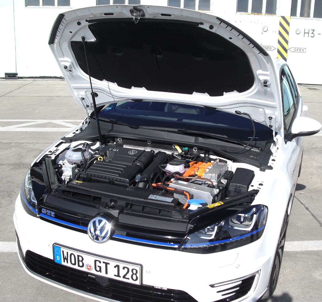 Auch mit Verbrennungsmotor: Plug-In-Hybrid VW Golf GTE. Foto: Koch/Quelle: 