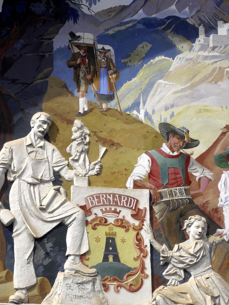 Bunt: Fassadengemälde im Grödnertal. 