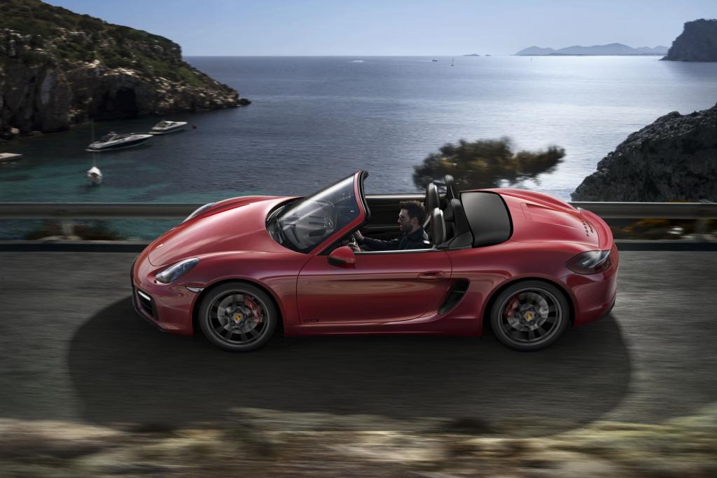 Der Boxster GTS erhält ein paar PS extra und ein adaptives Fahrwerk