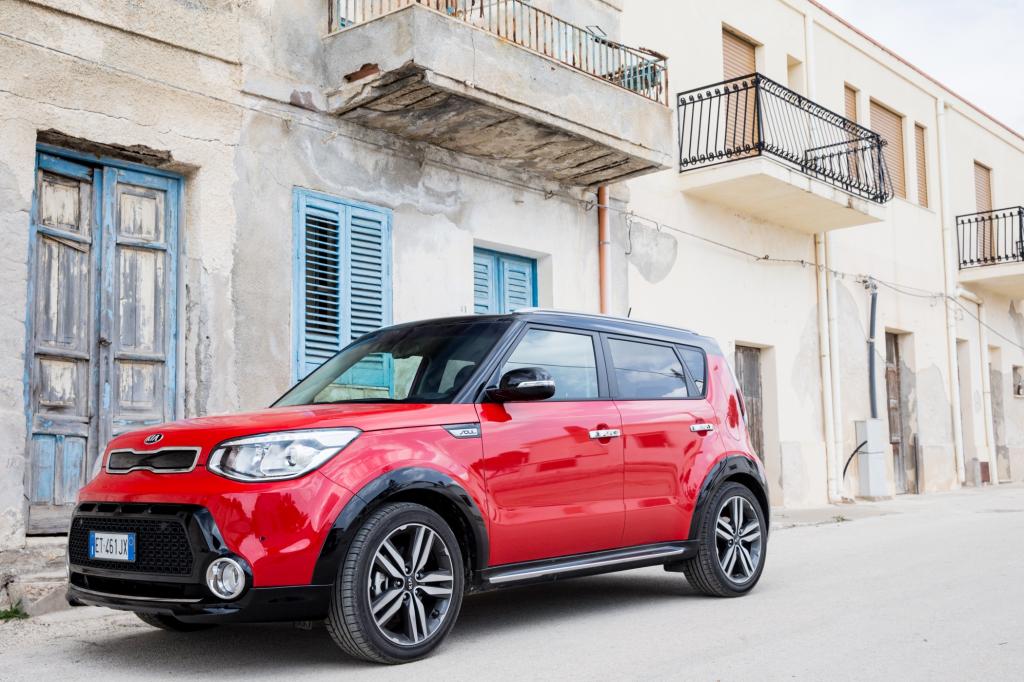 Der Kia Soul fällt vor allem durch seine eigenwillige Form auf.