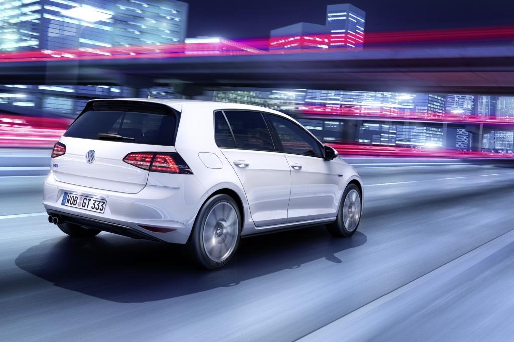Der Plug-in-Hybrid beherrscht rein elektrisches Fahren ebenso wie sportliche Manieren. Wir waren mit dem rasanten Kompakten bereits unterwegs.