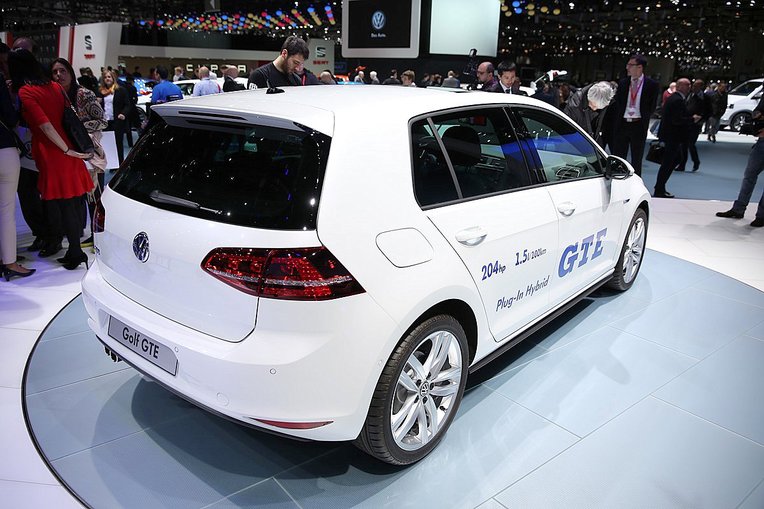 Der neue VW Golf GTE mit 204 PS soll im Mix nur 1,5 Liter verbrauchen. 