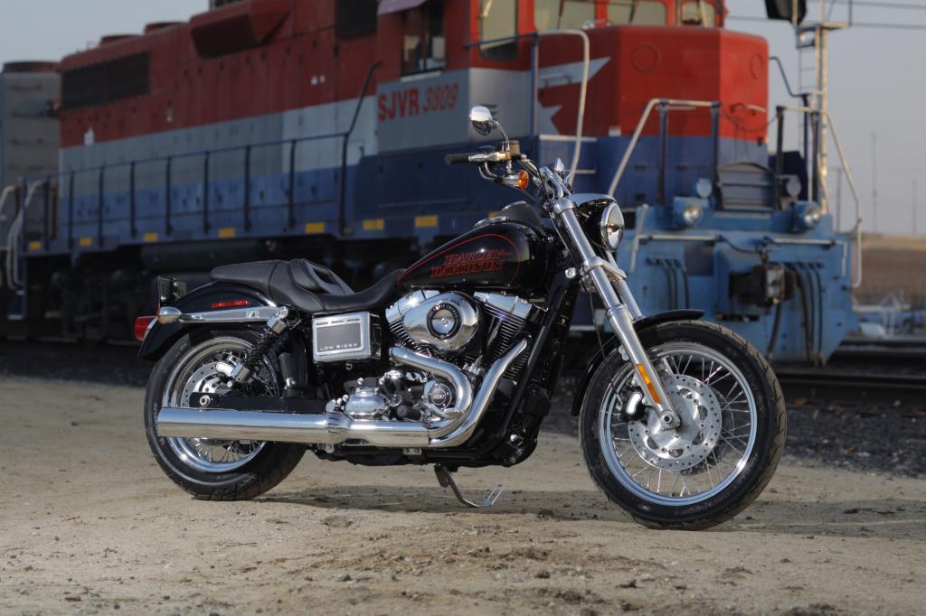 Die Neuauflage der Low Rider orientiert sich am Design des Klassikers