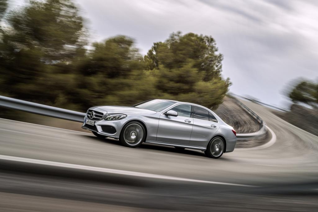 Die neue C-Klasse von Mercedes könnte ein großer Wurf werden und sogar Fahrer Münchner oder Ingolstädter Fabrikate ins Grübeln bringen.