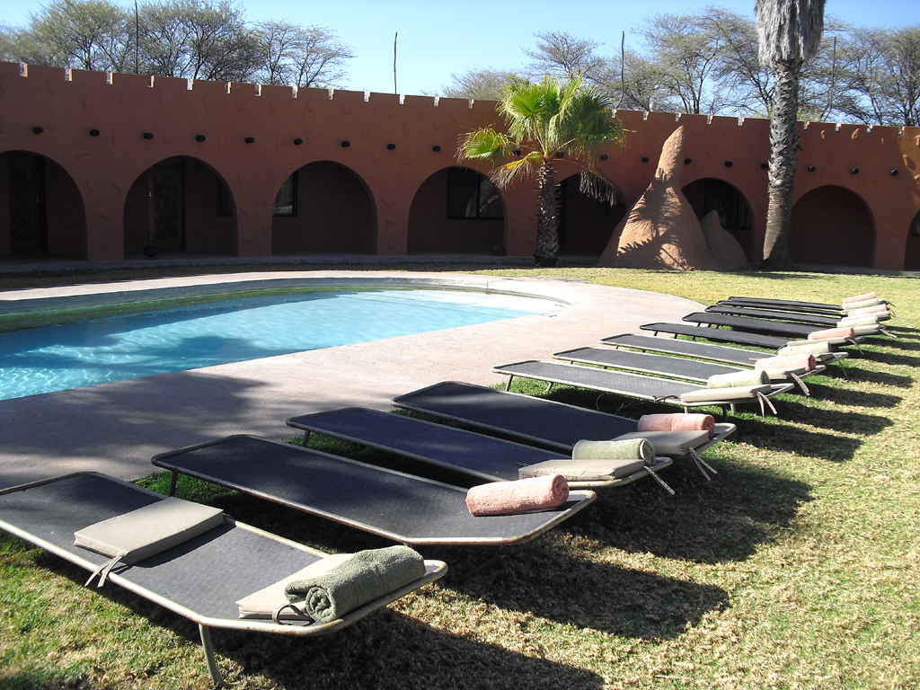 Ein Pool darf auch in einer Safari Lodge nicht fehlen. 