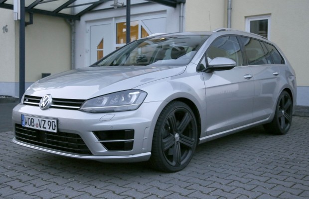 Erwischt: Erlkönig VW Golf R Estate
