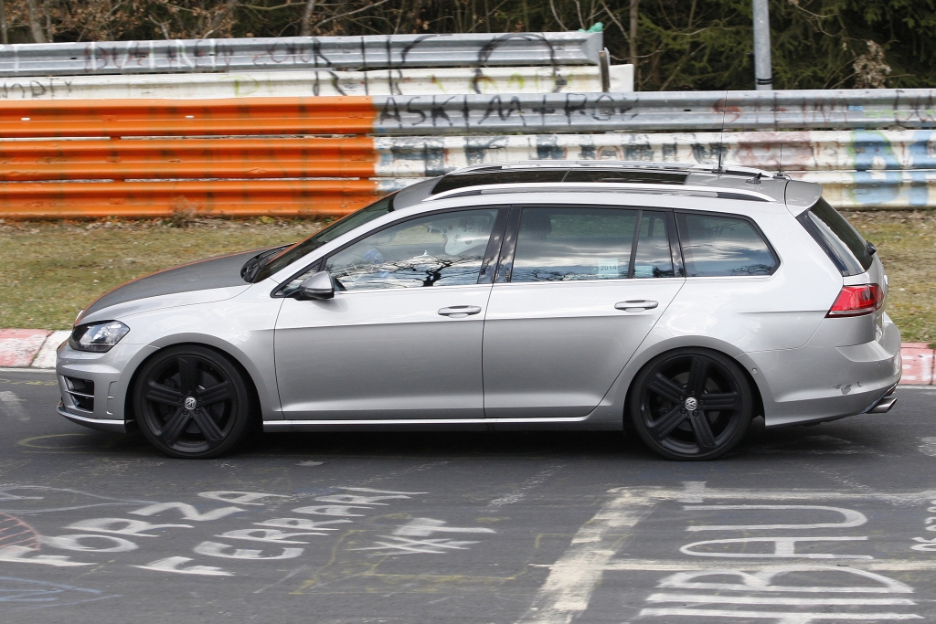 Erwischt: Erlkönig VW Golf R Estate