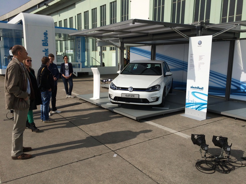 Familienausflug in die automobile Zukunft