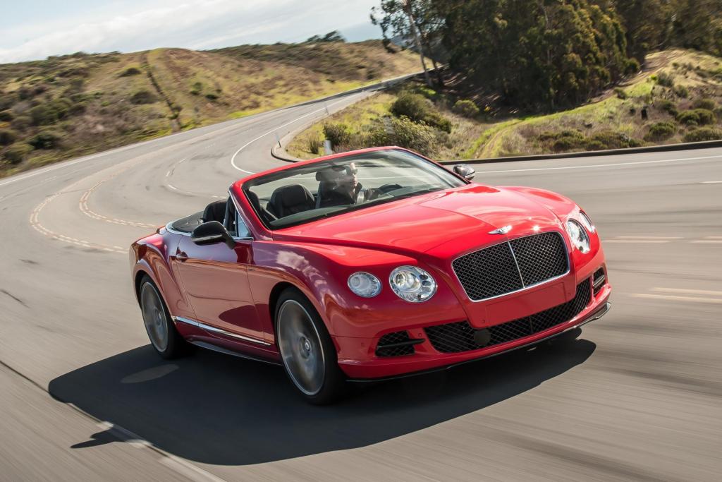 Foto © Bentley - Die Version GT Speed Cabrio des Continental ist mit einem Sechsliter-V12 ausgestattet, er bringt 460 kW/ 625 PS auf die Straße