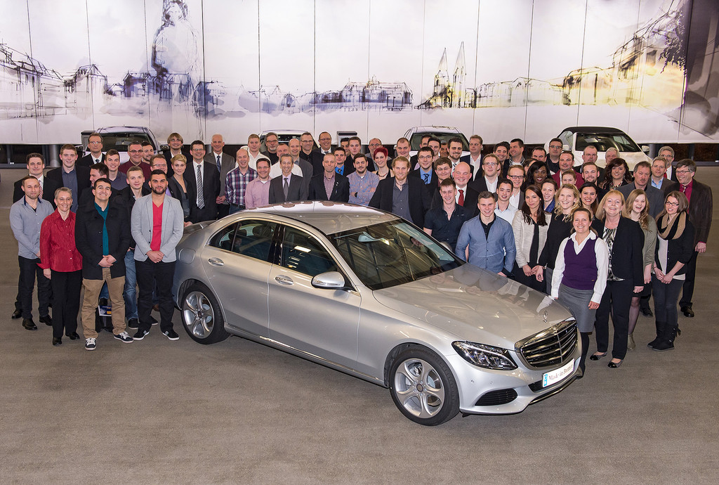Freisprechungsfeier im Mercedes-Benz-Werk Bremen