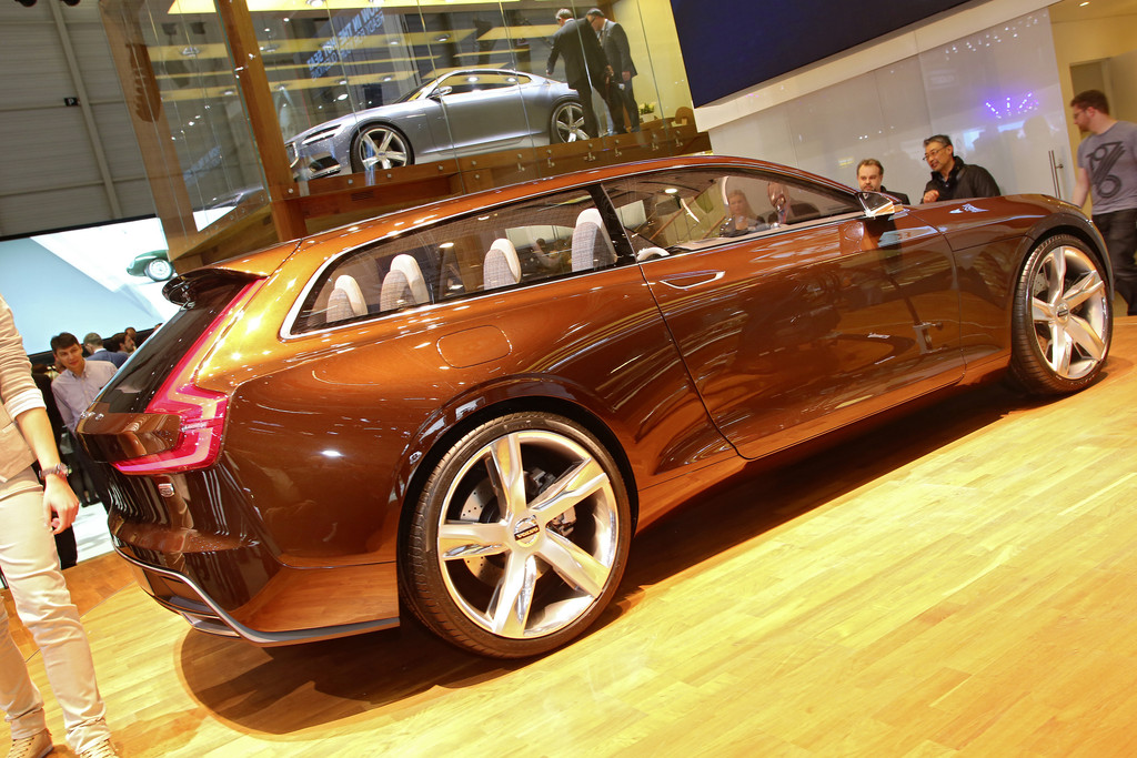 Genf 2014: Der Volvo Concept Estate tippt, wischt und kachelt