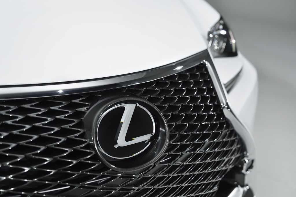 Genf 2014: Europapremiere des Lexus RC als Hybrid und Benziner