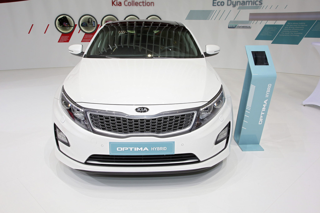 Genf 2014: Kia wertet Optima Hybrid auf